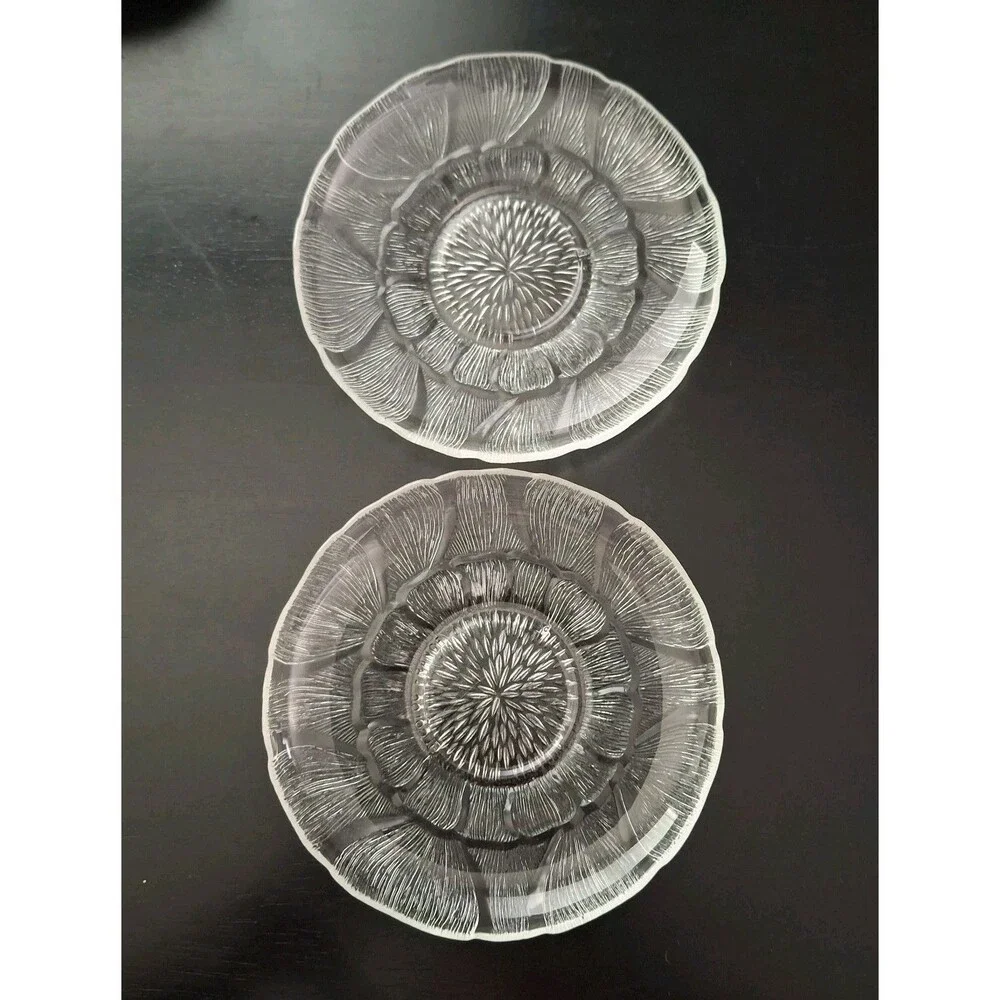 Set of 4 Arcoroc Fleur Clear Glass Cup Saucer Made in France 5 3/8